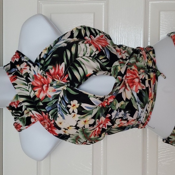 **2 piece tropical set pants and wrap top size large - Picture 5 of 11
